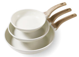 CAROTE Non Stick Frying Pan Skillet Set