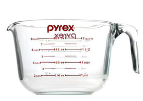Pyrex Measuring Dish