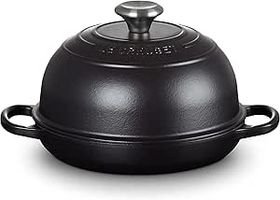 Le Creuset Signature Cast Iron Bread Roasting Dish 24 cm Matte Black 21301240000430 : Amazon.de: Home & Kitchen