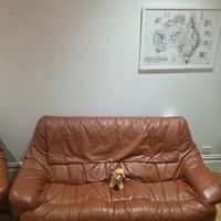 The art fund: one enormous red print to fight the couch